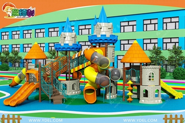 戶外城堡（bǎo）滑梯四