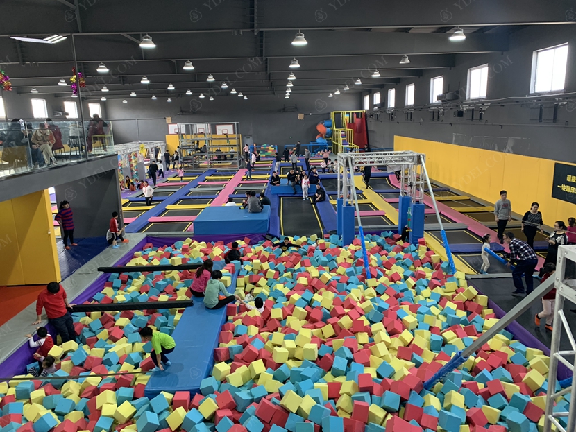 蹦床公（gōng）園案例展示